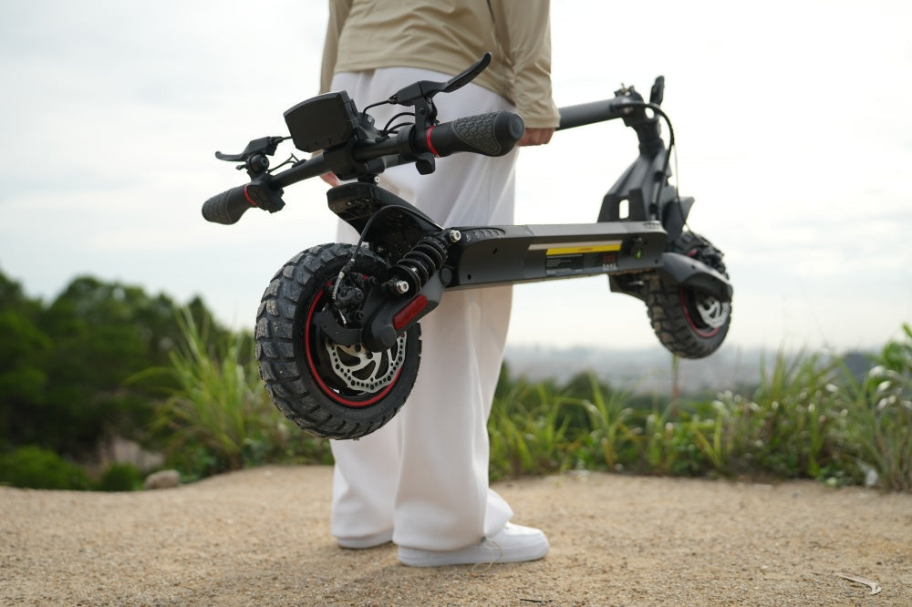 Inside the iScooter iX7Pro: What 1000W Dual-Motor Power Really Means Off-Road